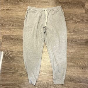 Vuori Grey Joggers | Size M